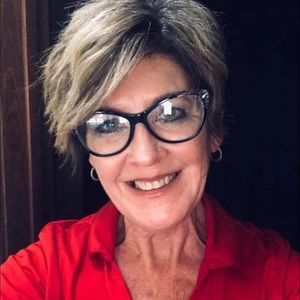 Meet your Posher, Angie